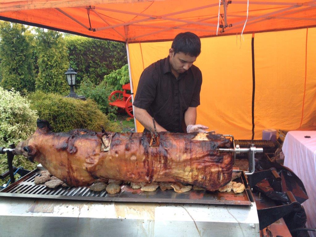 spitting pig bbq